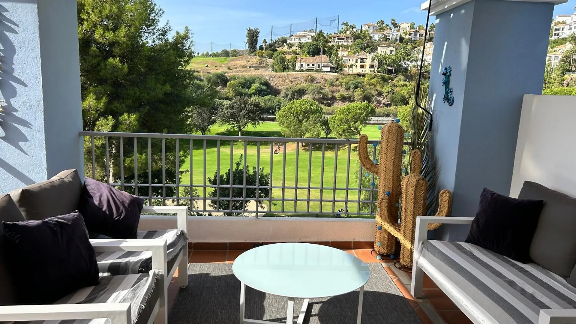 Penthouse Los Arqueros Golf Benahavis Spain